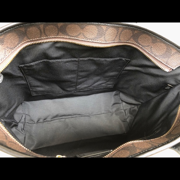 👜💕- NWT Coach Top Zip city Tote💕 - Picture 6 of 7